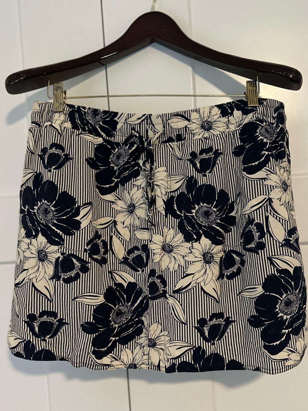 Royalty for Me Navy Floral Stripe Women’s Skort XL